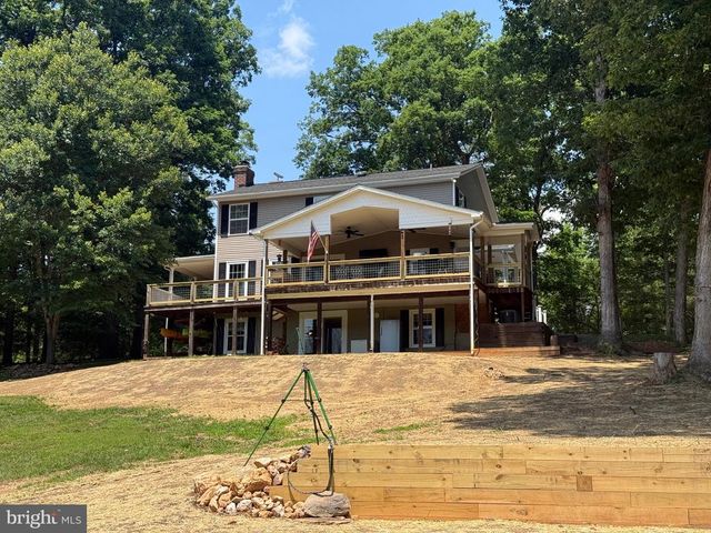 1515 DESERT RD, Reva, VA 22735