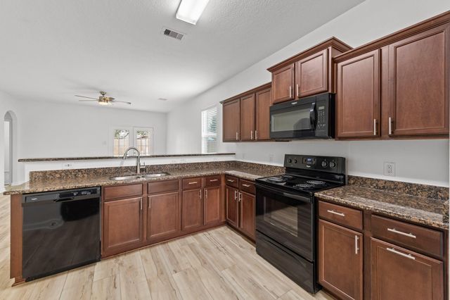 12059 Powderhorn Lane, Pinehurst, TX 77362