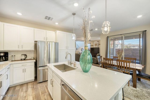 9920 E TAMERY Avenue, Mesa, AZ 85212