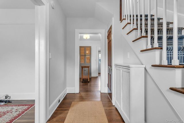 42 Nassau Avenue, Glen Cove, NY 11542