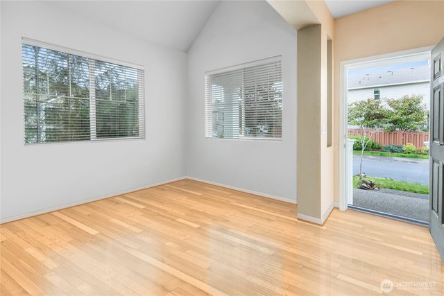 8805 24th Place NE, Lake Stevens, WA 98258