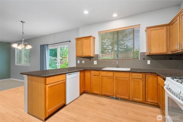 8805 24th Place NE, Lake Stevens, WA 98258