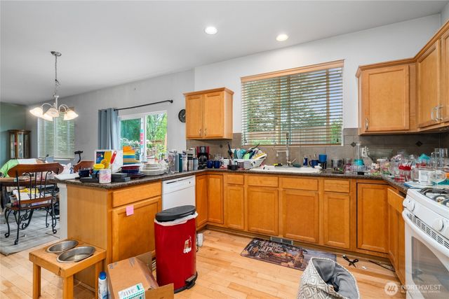 8805 24th Place NE, Lake Stevens, WA 98258