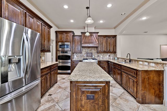 7405 Eagle Ridge Circle, Fort Worth, TX 76179