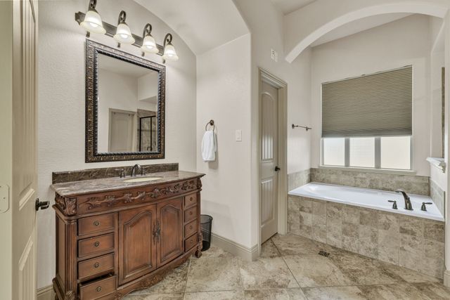 7405 Eagle Ridge Circle, Fort Worth, TX 76179