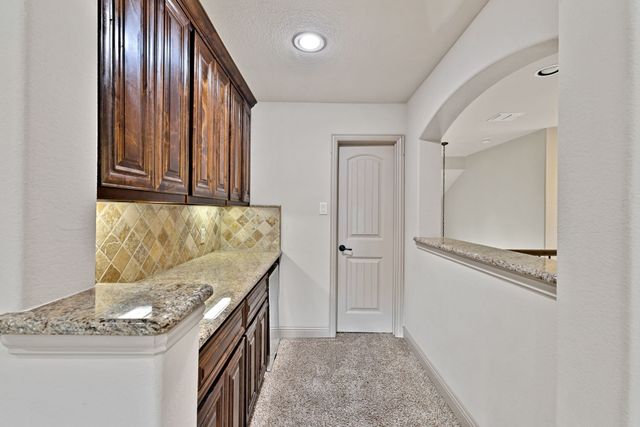 7405 Eagle Ridge Circle, Fort Worth, TX 76179