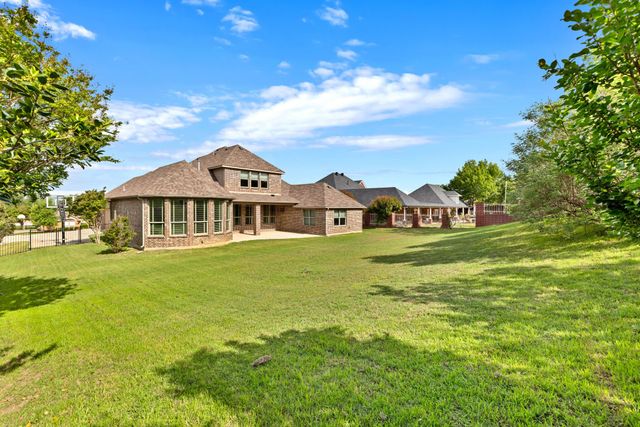 7405 Eagle Ridge Circle, Fort Worth, TX 76179