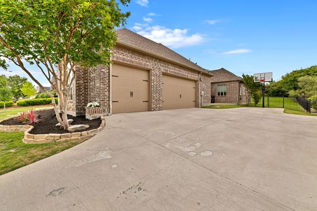 7405 Eagle Ridge Circle, Fort Worth, TX 76179