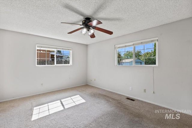 8515 W Valley View Drive, Boise, ID 83704