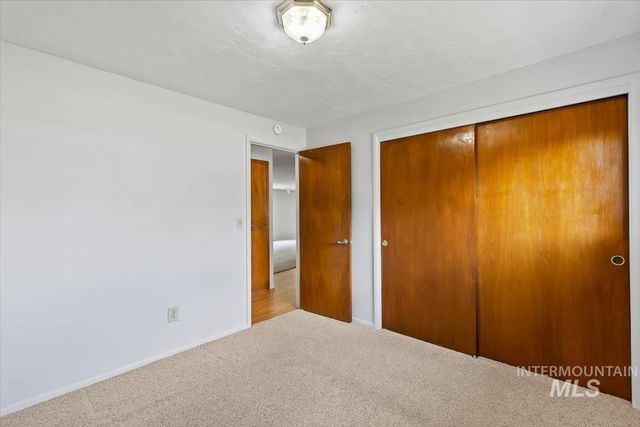 8515 W Valley View Drive, Boise, ID 83704