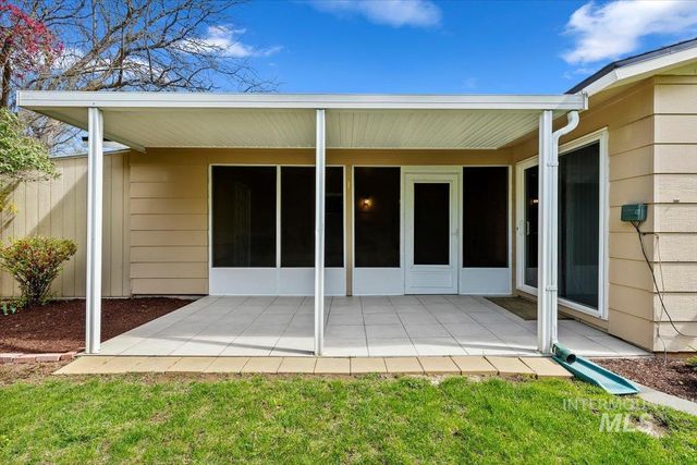 8515 W Valley View Drive, Boise, ID 83704