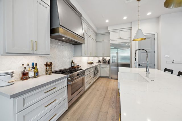 110 Wellington Row Road, Houston, TX 77024