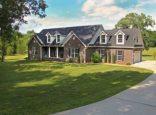 395 Harrison Rd, Shelbyville, TN 37160