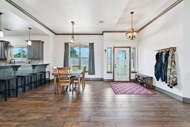 7622 NE Highland Hills Dr, Elgin, OK 73538