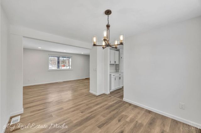 12167 Glencrest Court, Cincinnati, OH 45251