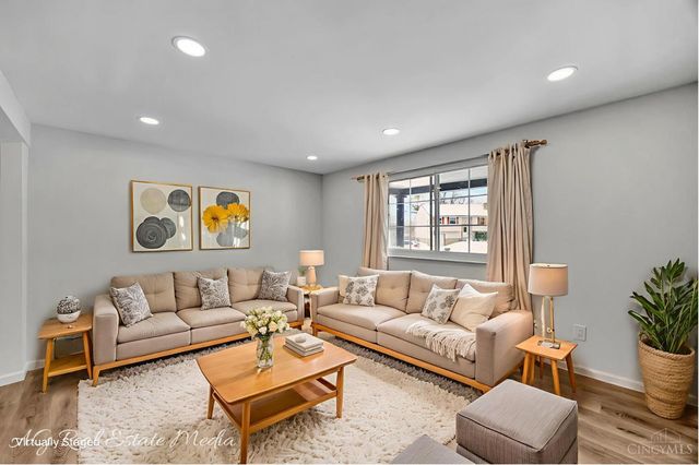 12167 Glencrest Court, Cincinnati, OH 45251