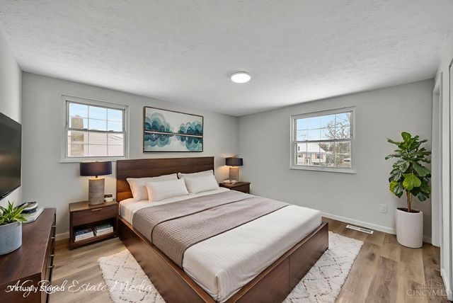 12167 Glencrest Court, Cincinnati, OH 45251