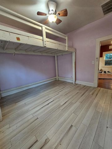 940 Vermont St, Gridley, CA 95948