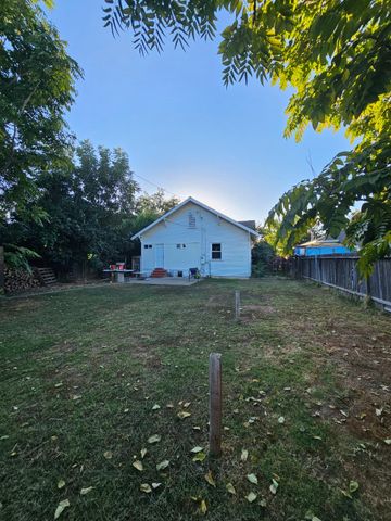940 Vermont St, Gridley, CA 95948