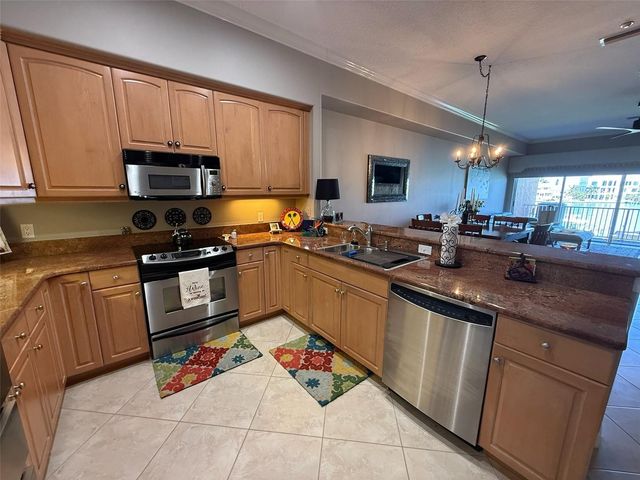 10067 GULF BOULEVARD, Treasure Island, FL 33706