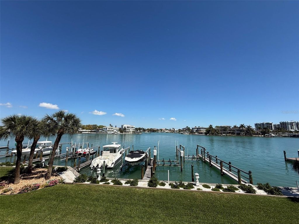 10067 GULF BOULEVARD, Treasure Island, FL 33706
