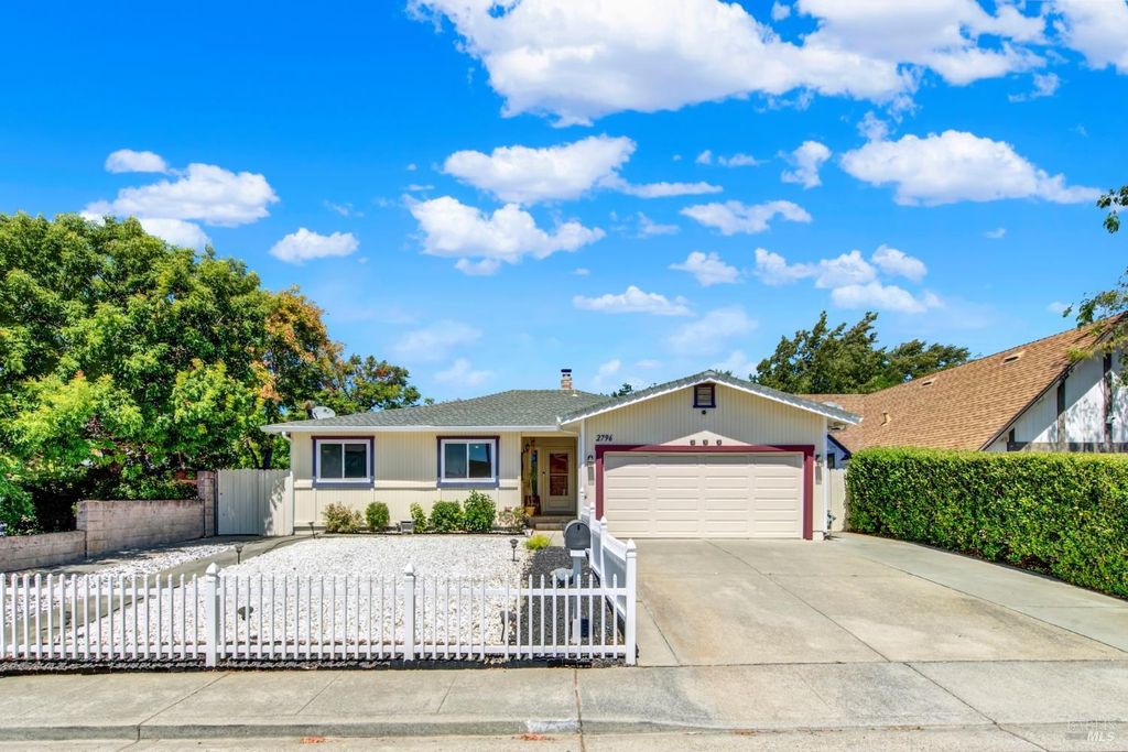 2796 Mankas Blvd, Fairfield, CA 94534