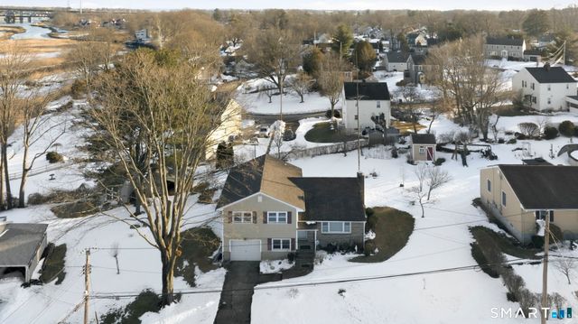 66 Bridgeview Place, Stratford, CT 06614