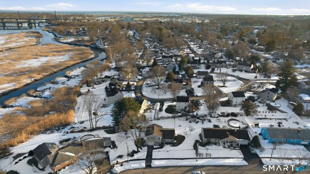 66 Bridgeview Place, Stratford, CT 06614