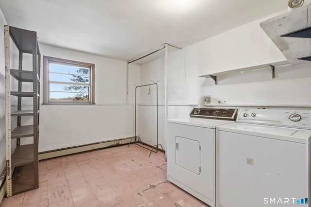 66 Bridgeview Place, Stratford, CT 06614