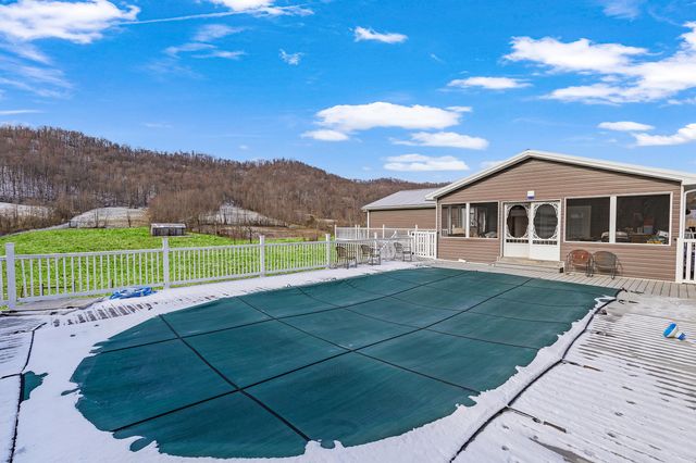 37 Westerfield Lane, Vanceburg, KY 41179