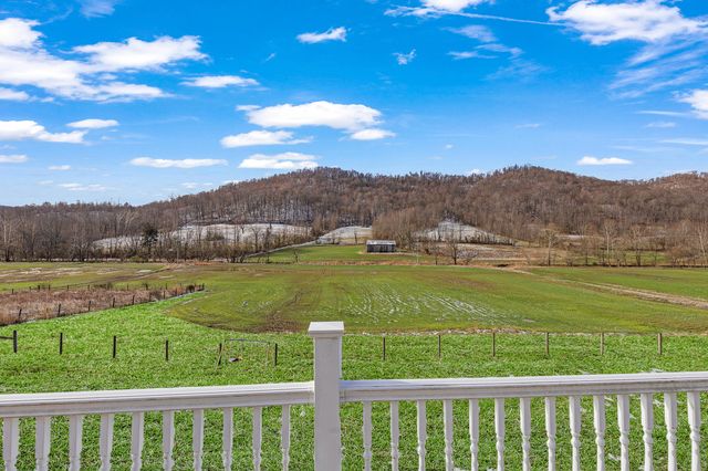 37 Westerfield Lane, Vanceburg, KY 41179