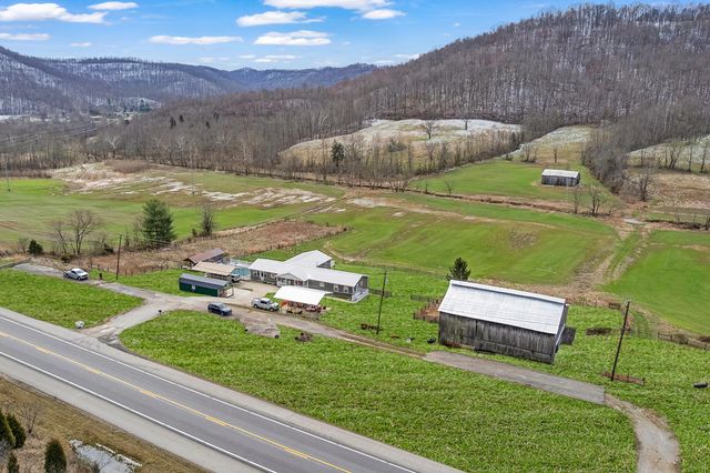 37 Westerfield Lane, Vanceburg, KY 41179