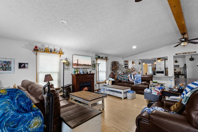 37 Westerfield Lane, Vanceburg, KY 41179