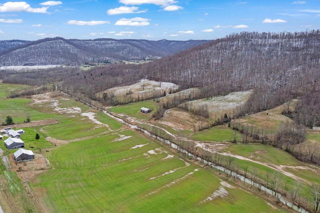 37 Westerfield Lane, Vanceburg, KY 41179