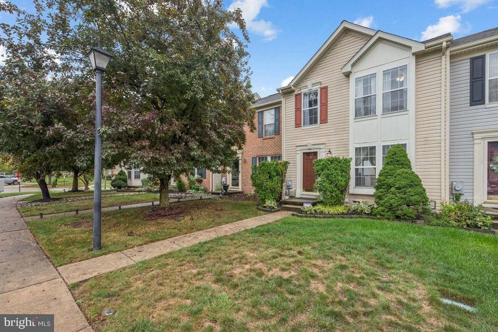 13 YORKTOWN CT, Woodbury, NJ 08096