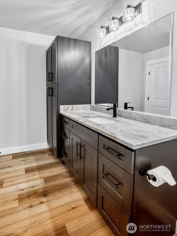 286 Seashore Street SW, Ocean Shores, WA 98569