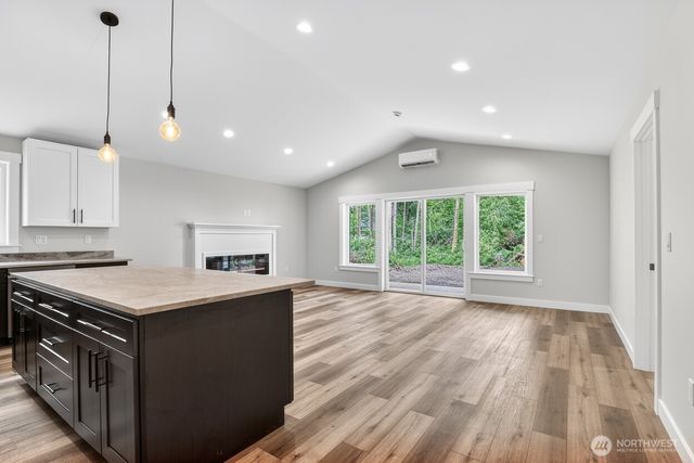 286 Seashore Street SW, Ocean Shores, WA 98569