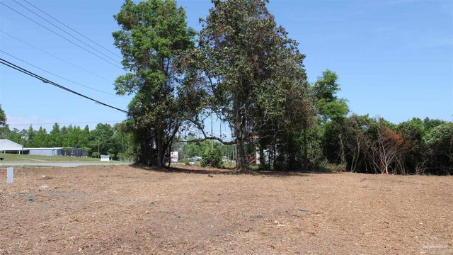 9820 N Davis Hwy, Pensacola, FL 32514