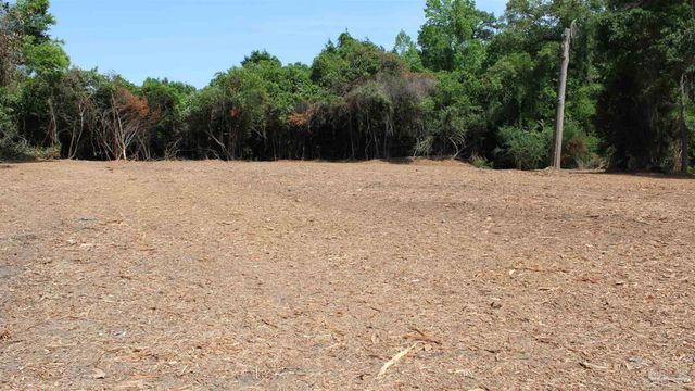 9820 N Davis Hwy, Pensacola, FL 32514