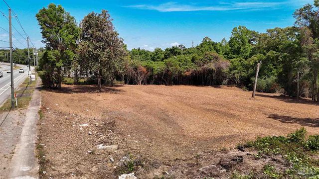 9820 N Davis Hwy, Pensacola, FL 32514