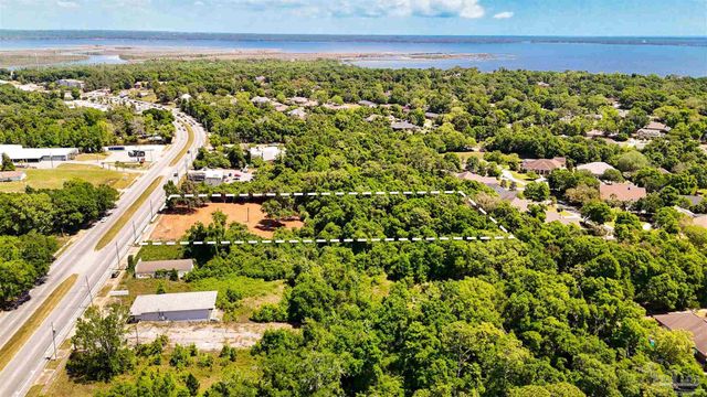 9820 N Davis Hwy, Pensacola, FL 32514