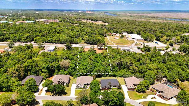 9820 N Davis Hwy, Pensacola, FL 32514