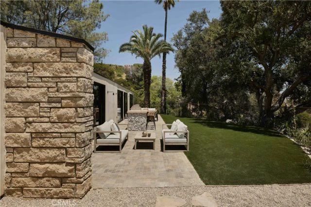 3655 Wrightwood, Studio City, CA 91604