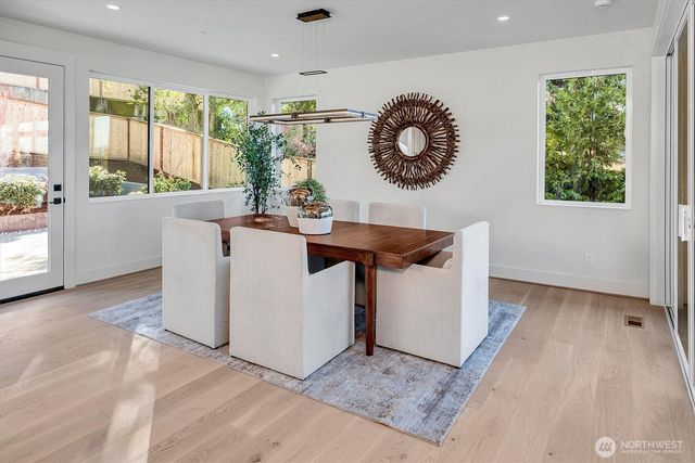 3036 67th Avenue SE, Mercer Island, WA 98040