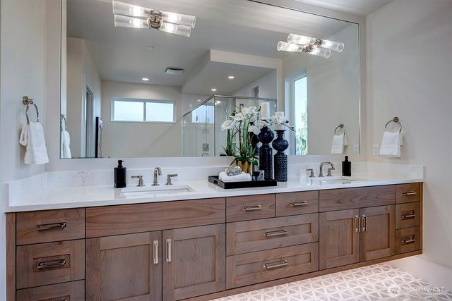 3036 67th Avenue SE, Mercer Island, WA 98040