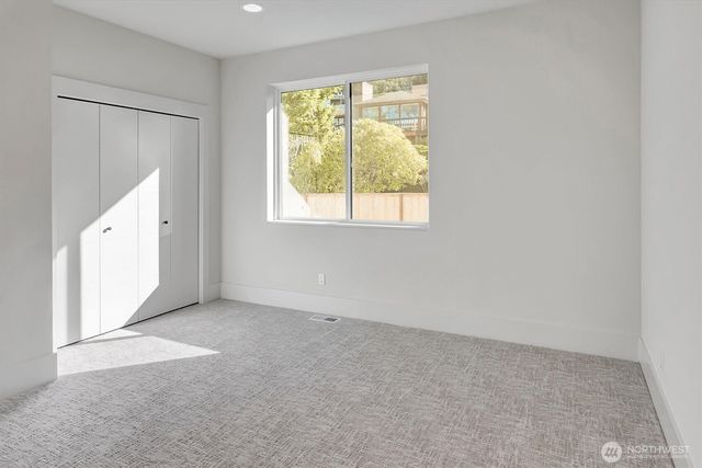 3036 67th Avenue SE, Mercer Island, WA 98040