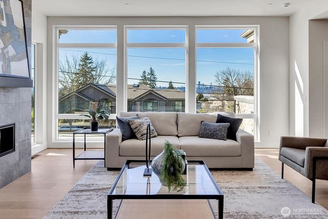 3036 67th Avenue SE, Mercer Island, WA 98040