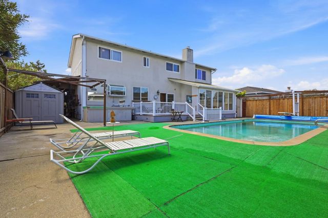673 Harvester Drive, Foster City, CA 94404