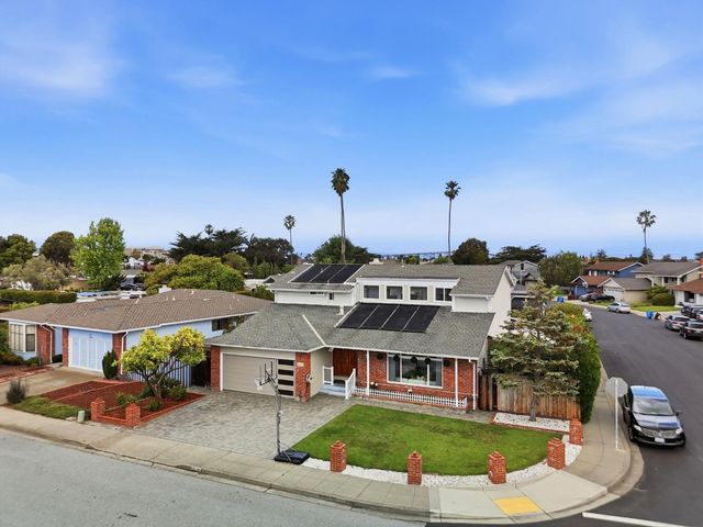 673 Harvester Drive, Foster City, CA 94404