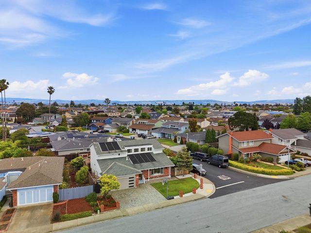 673 Harvester Drive, Foster City, CA 94404